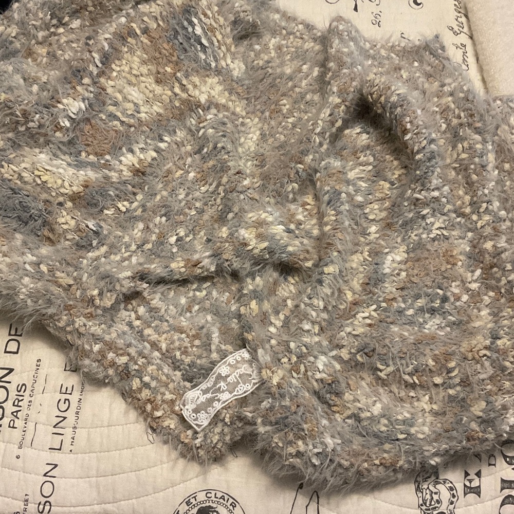 Sadie and Sage all about the back Soft Multi-Tone Beige Knit Women's Sweater S